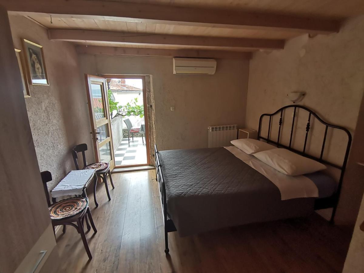 Apartmani Puric Malinska Esterno foto